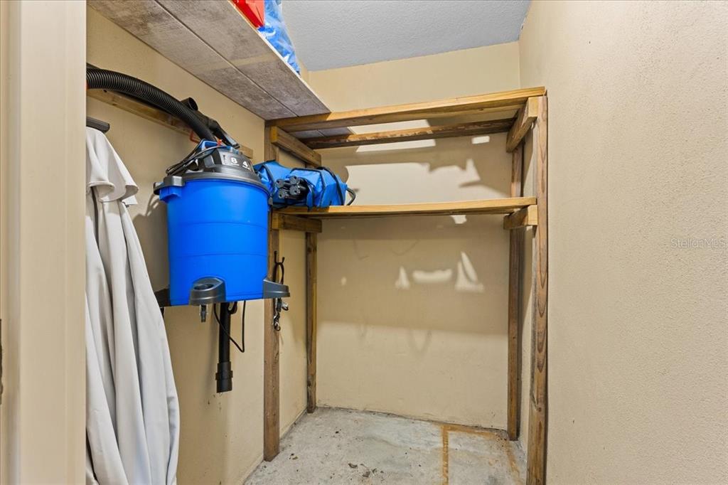 5627 Red Snapper Court New Port Richey, FL 34652 - Photo 7 of 54