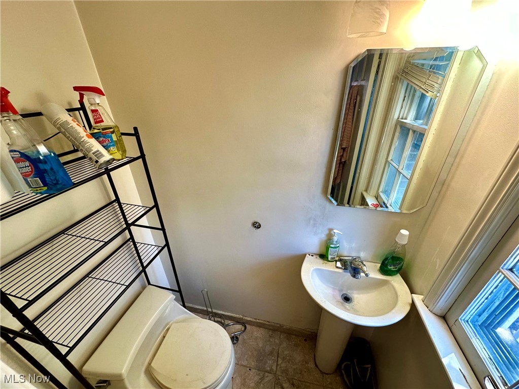 13816 Cedar Road University Heights, OH 44118 - Photo 14 of 25