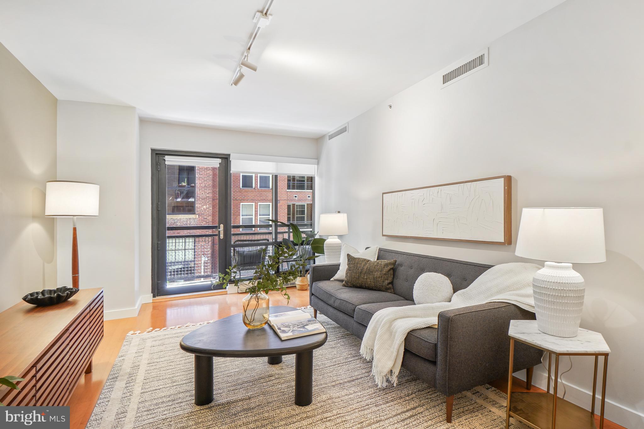 912 F Street Northwest, Unit 201 Washington, DC 20004 - Photo 3 of 26