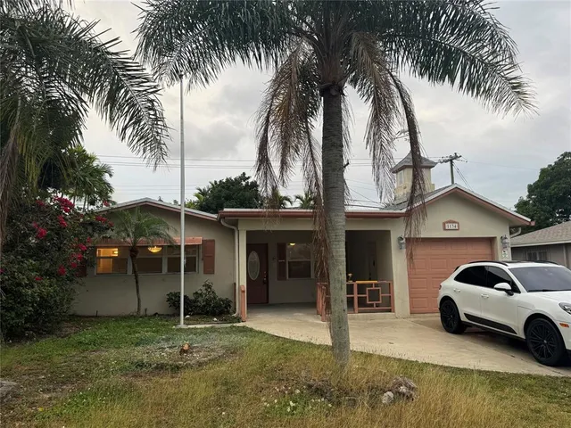 $3,600 | 1134 Pinetree Drive, Lantana, FL 33462