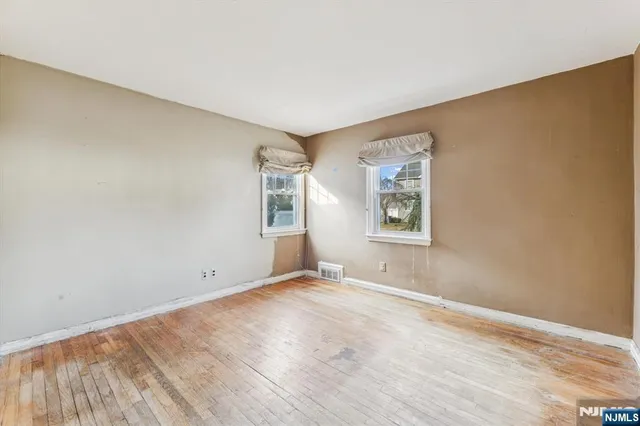 $610,000 | 39-02 Taylor Road, Fair Lawn, NJ 07410