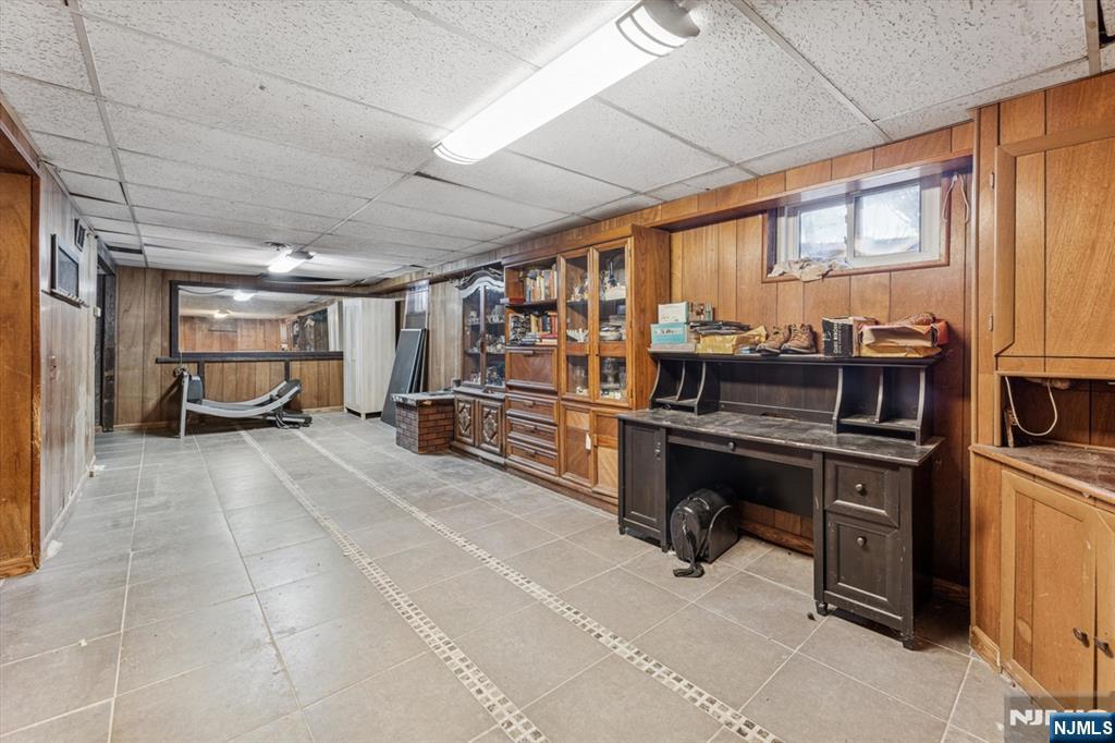 39-02 Taylor Road Fair Lawn, NJ 07410 - Photo 18 of 32