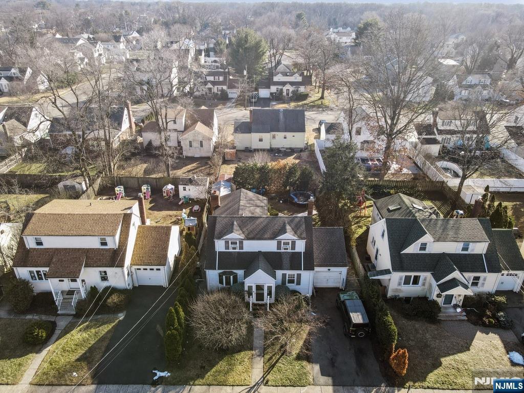 39-02 Taylor Road Fair Lawn, NJ 07410 - Photo 24 of 32