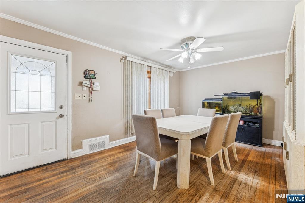 39-02 Taylor Road Fair Lawn, NJ 07410 - Photo 5 of 32