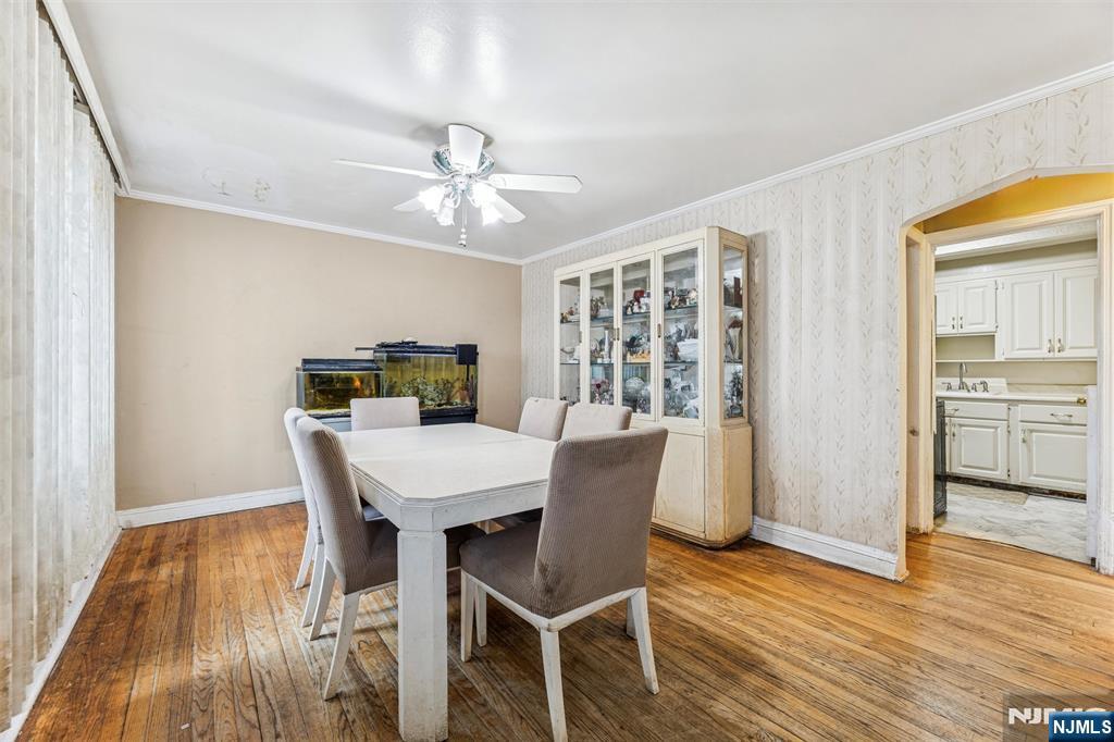 39-02 Taylor Road Fair Lawn, NJ 07410 - Photo 6 of 32