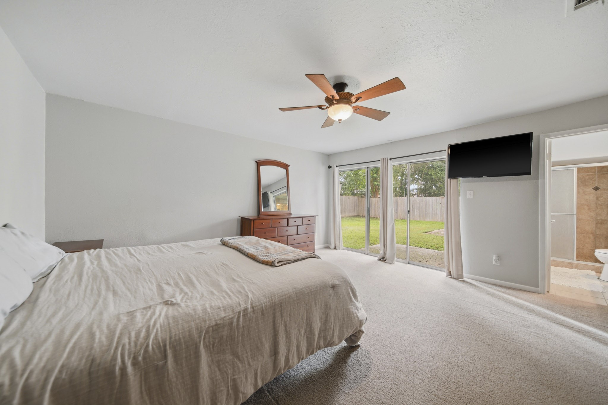 25402 Pepper Ridge Lane Spring, TX 77373 - Photo 21 of 34 Primary Bedroom