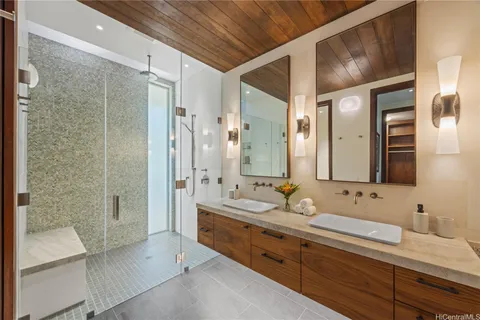 $8,300,000 | 56-201 Kamehameha Highway, Kahuku, HI 96731