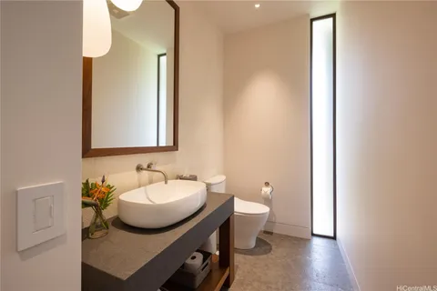 $8,300,000 | 56-201 Kamehameha Highway, Kahuku, HI 96731