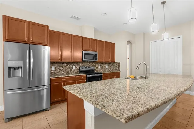$635,000 | 1067 Beckon Court, Spring Hill, FL 34609