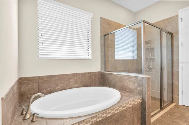 $635,000 | 1067 Beckon Court, Spring Hill, FL 34609