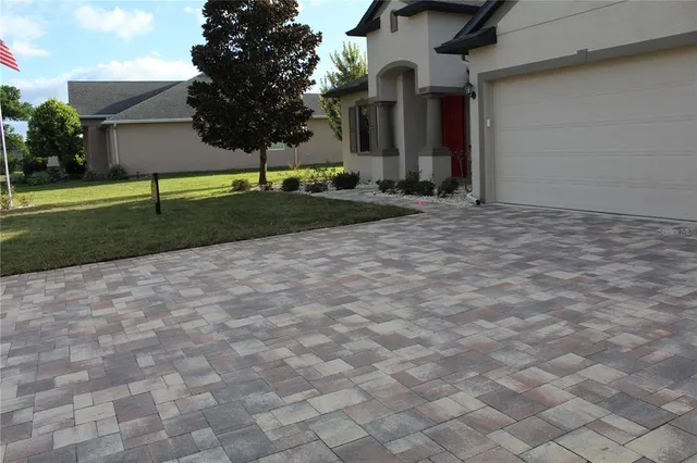 $635,000 | 1067 Beckon Court, Spring Hill, FL 34609