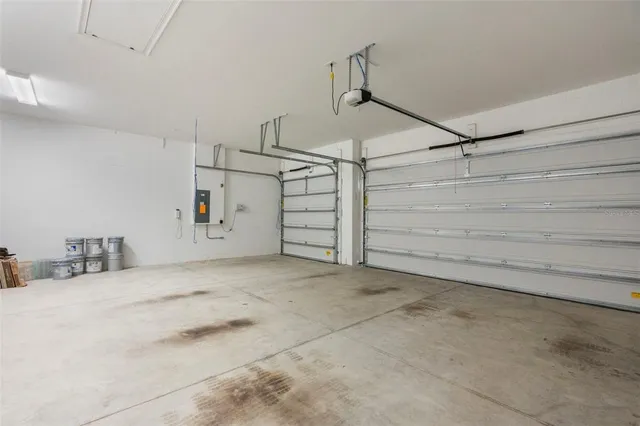 $635,000 | 1067 Beckon Court, Spring Hill, FL 34609