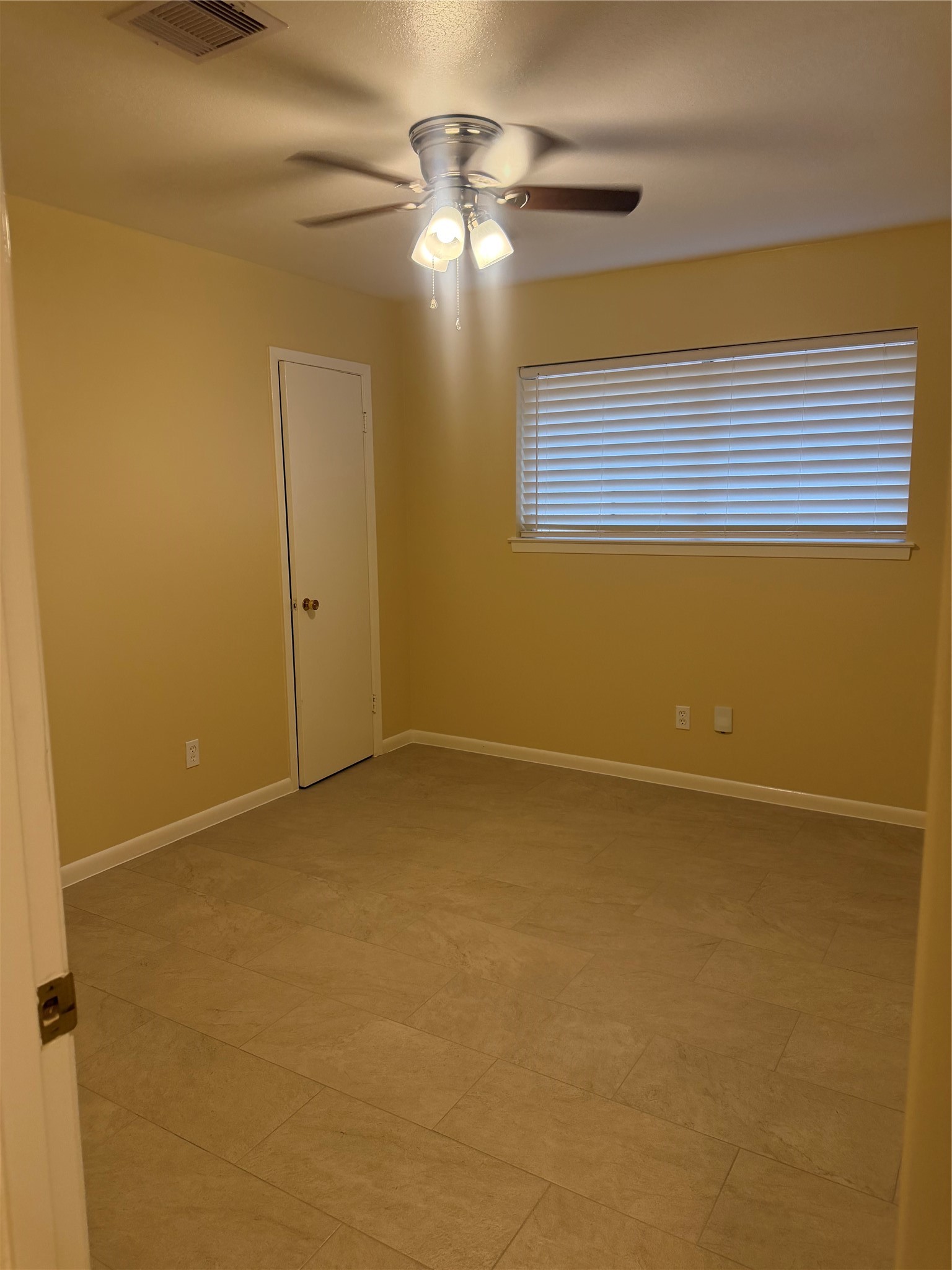 7335 Tanager Street Houston, TX 77074 - Photo 10 of 15