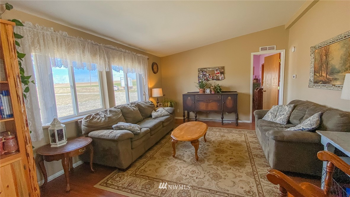 2365 Neergaard Road Ritzville, WA 99169 - Photo 9 of 40