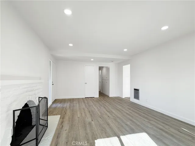 $3,000 | 860 North Stonewood Street, La Habra, CA 90631