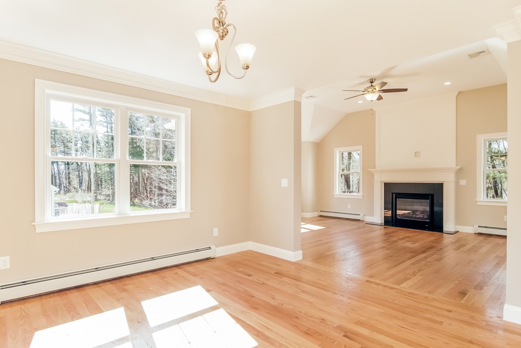 514 Holly Road Marshfield, MA 02050 - Photo 8 of 23 Gallery Image 8