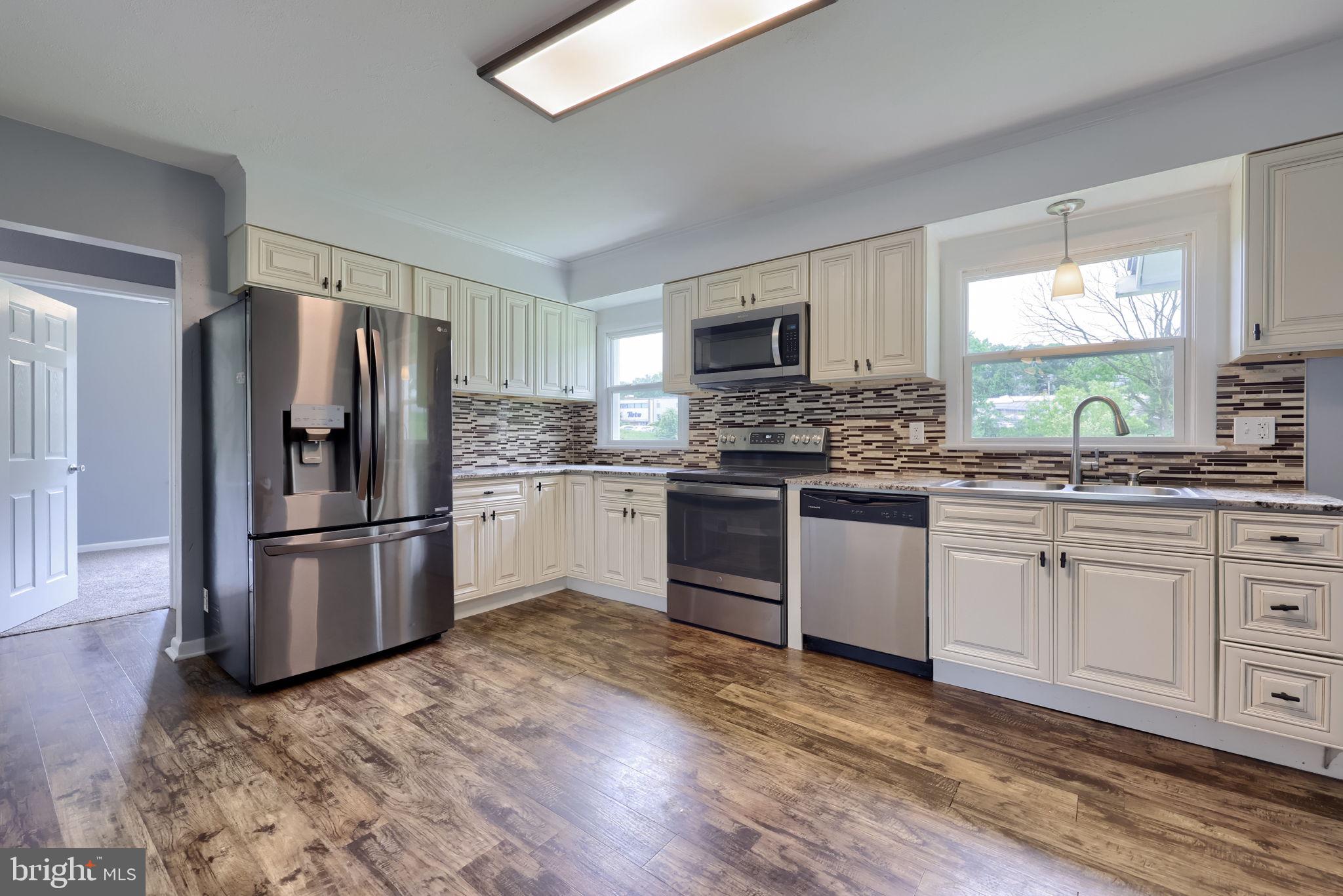 44 Springvale Road Red Lion, PA 17356 - Photo 11 of 35