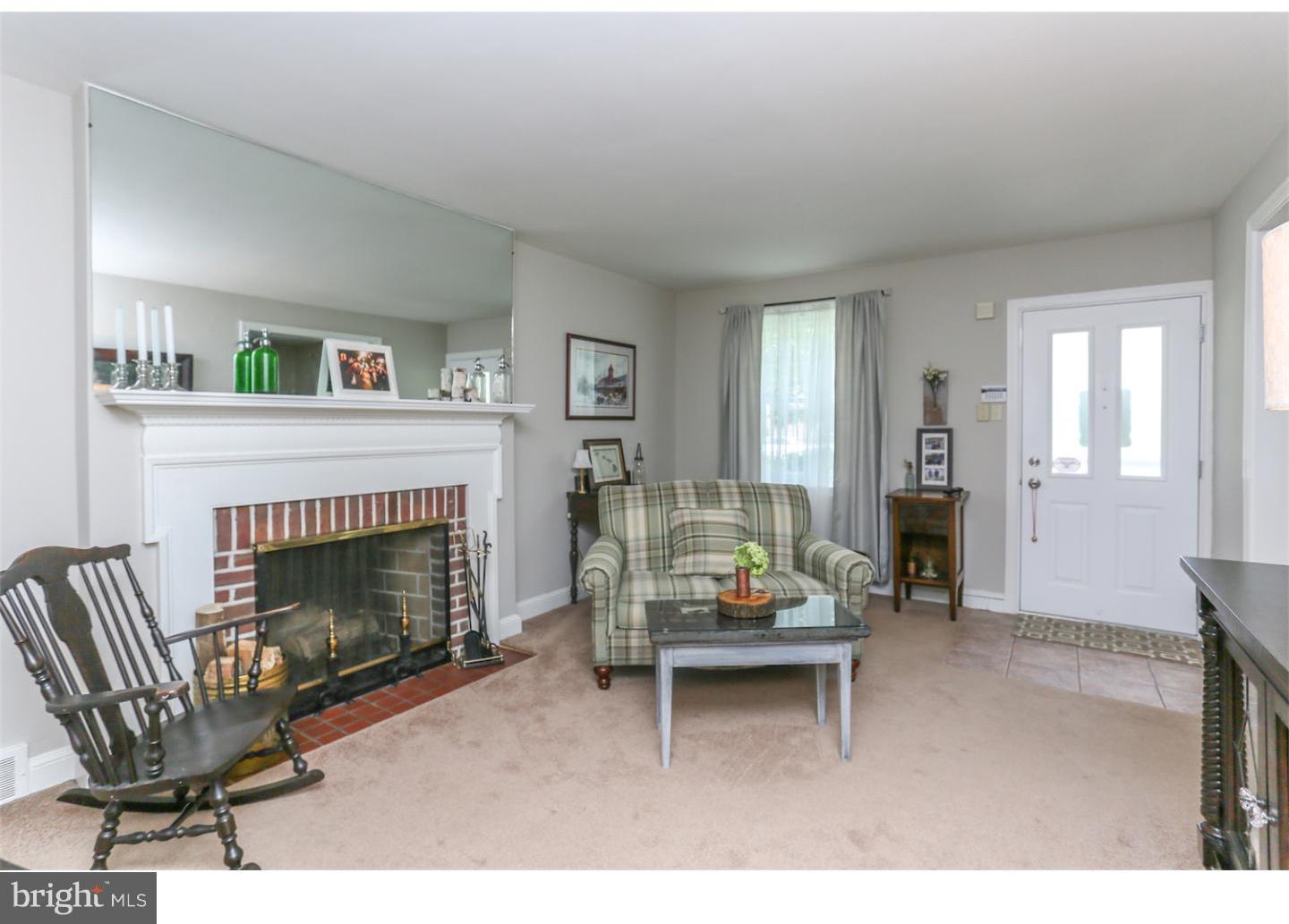 305 Steel Road Havertown, PA 19083 - Photo 3 of 25 Gallery Image 3