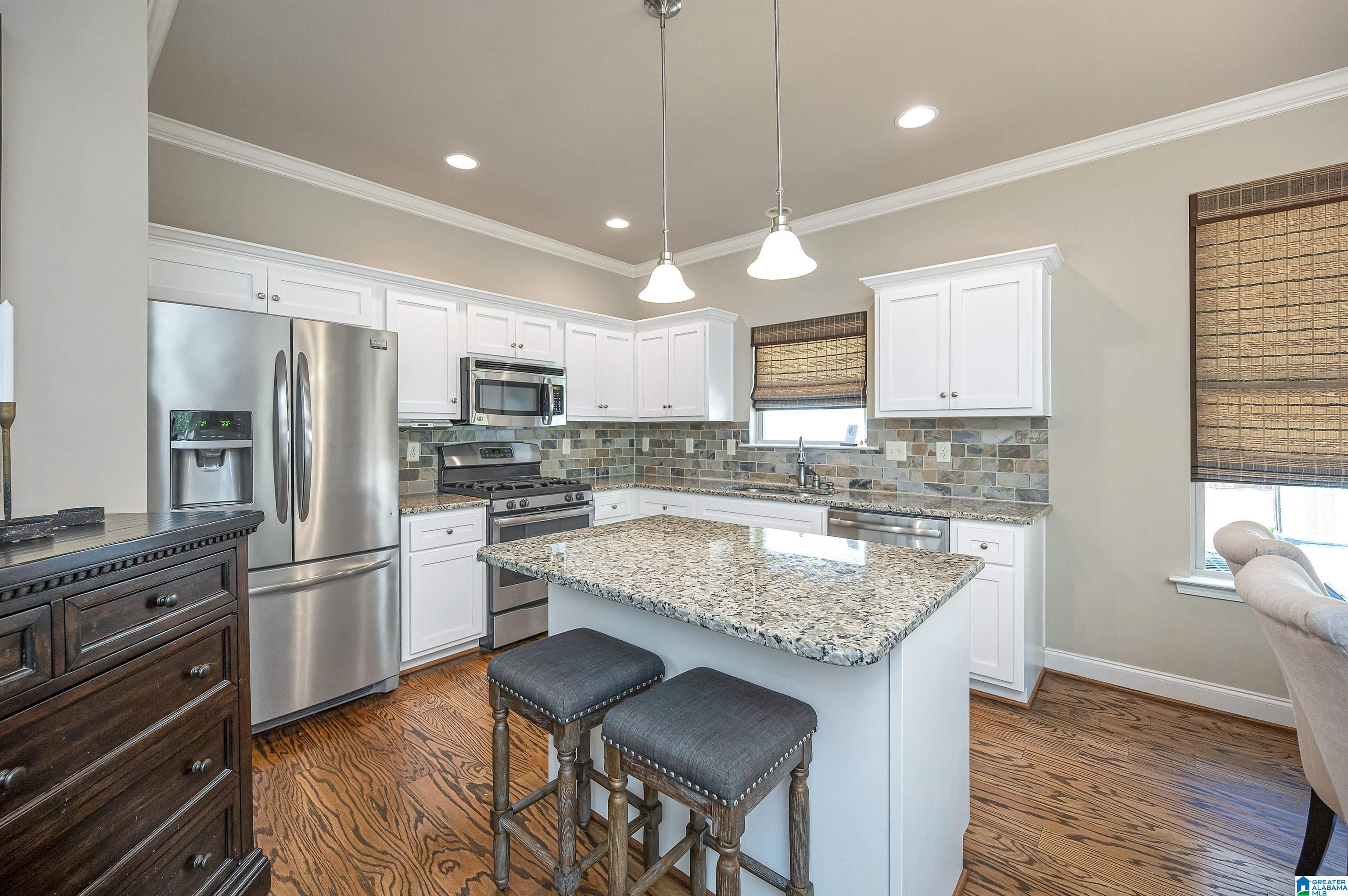 1040 Springfield Drive Chelsea, AL 35043 - Photo 12 of 46 Gallery Image 12