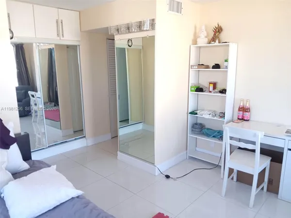 $2,900 | 3703 Northeast 166th Street, Unit 401, North Miami Beach, FL 33160