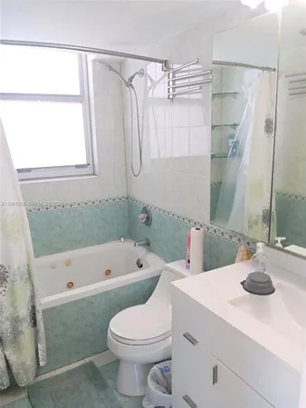 $2,900 | 3703 Northeast 166th Street, Unit 401, North Miami Beach, FL 33160