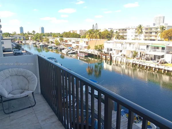 $2,900 | 3703 Northeast 166th Street, Unit 401, North Miami Beach, FL 33160