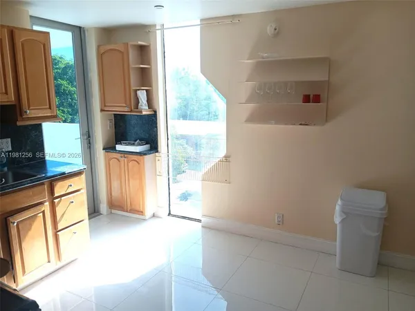 $2,900 | 3703 Northeast 166th Street, Unit 401, North Miami Beach, FL 33160