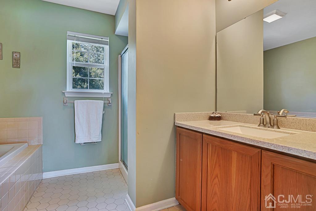 7 Decatur Court Ringoes, NJ 08551 - Photo 18 of 33 Gallery Image 18