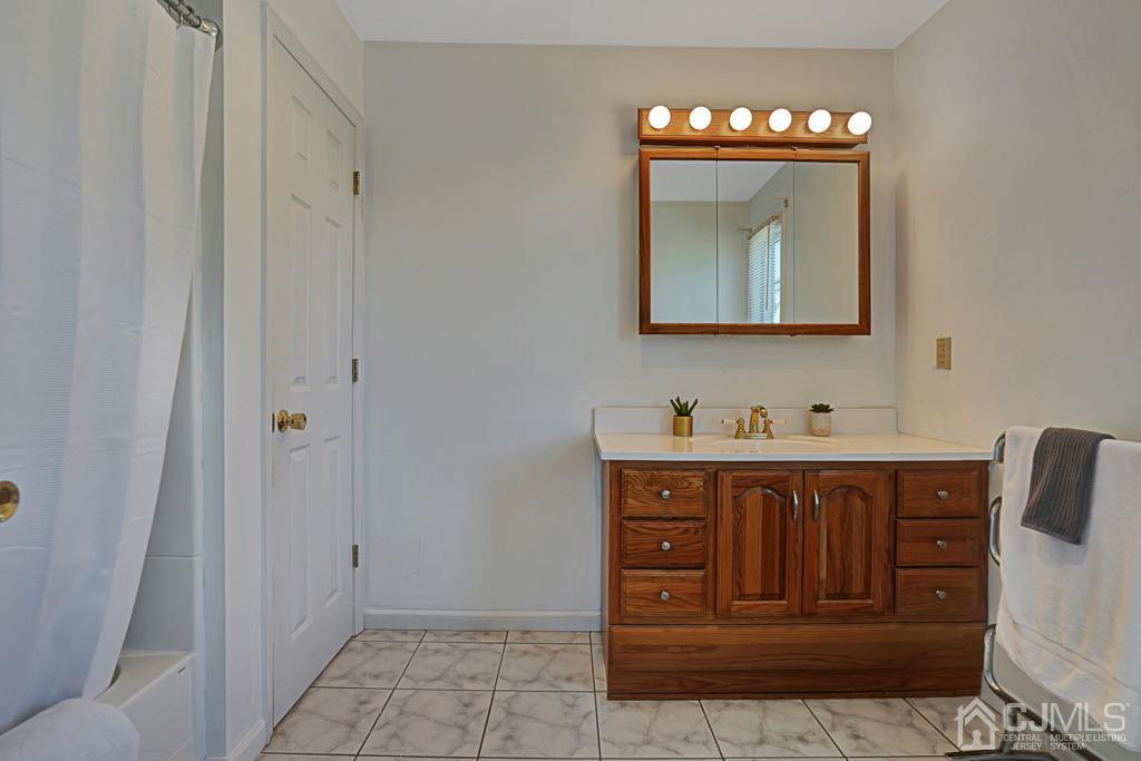 7 Decatur Court Ringoes, NJ 08551 - Photo 27 of 33 Gallery Image 27