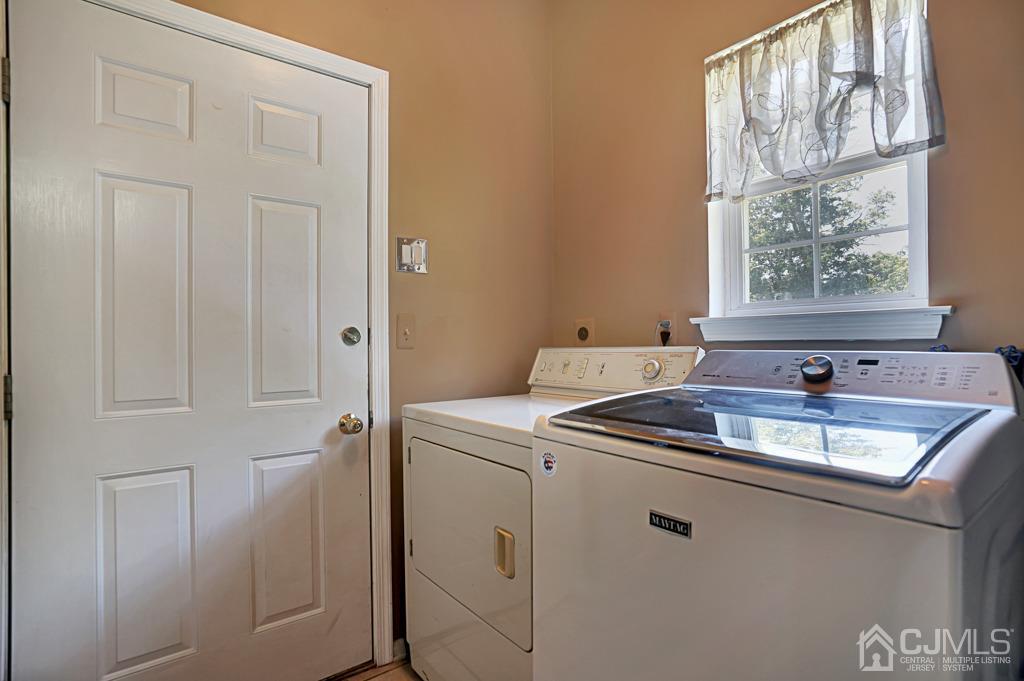 7 Decatur Court Ringoes, NJ 08551 - Photo 5 of 33 Gallery Image 5