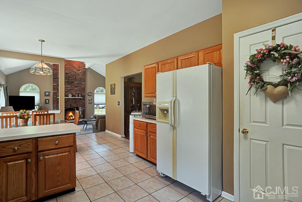 7 Decatur Court Ringoes, NJ 08551 - Photo 10 of 33 Gallery Image 10