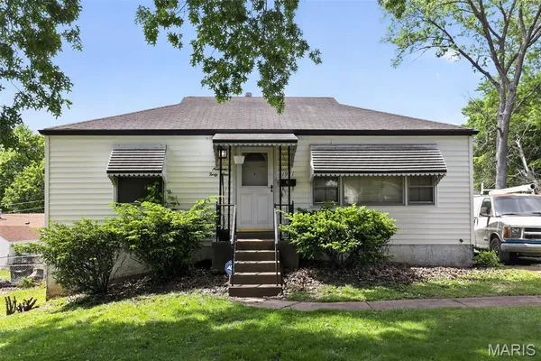 $84,900 | 1941 Farrell Drive, St. Louis, MO 63133