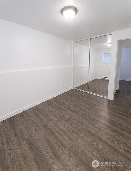 3510 West Elmore Street Seattle, WA 98199 - Photo 12 of 14