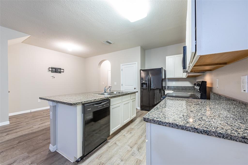 8908 Indigo Trail Loop Riverview, FL 33578 - Photo 4 of 20