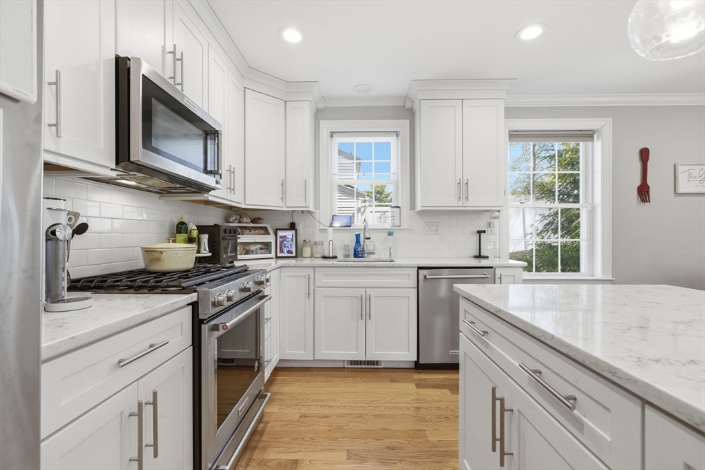 7 Spring Court, Unit A Woburn, MA 01801 - Photo 7 of 40