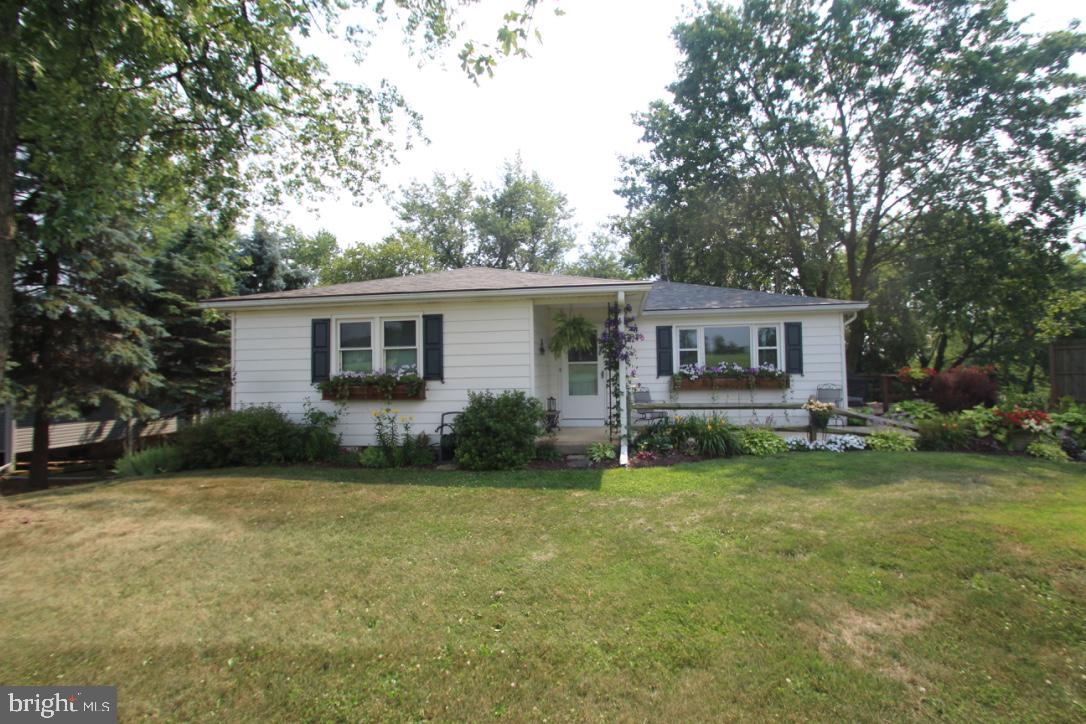 80 North Colebrook Road Manheim, PA 17545 - Photo 1 of 21