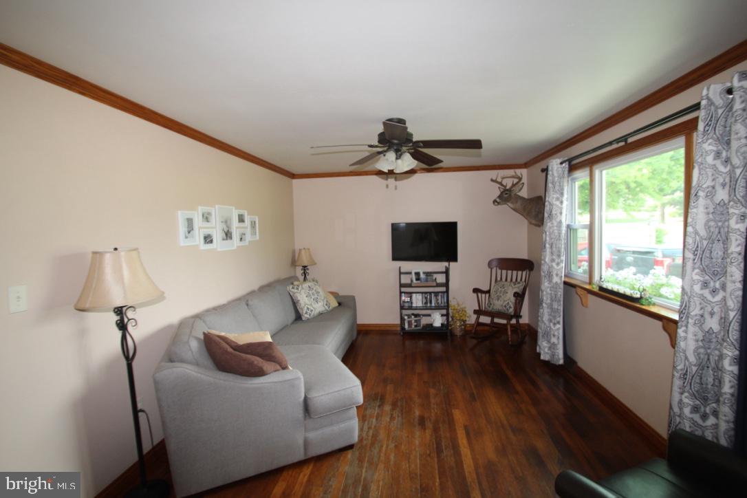 80 North Colebrook Road Manheim, PA 17545 - Photo 5 of 21