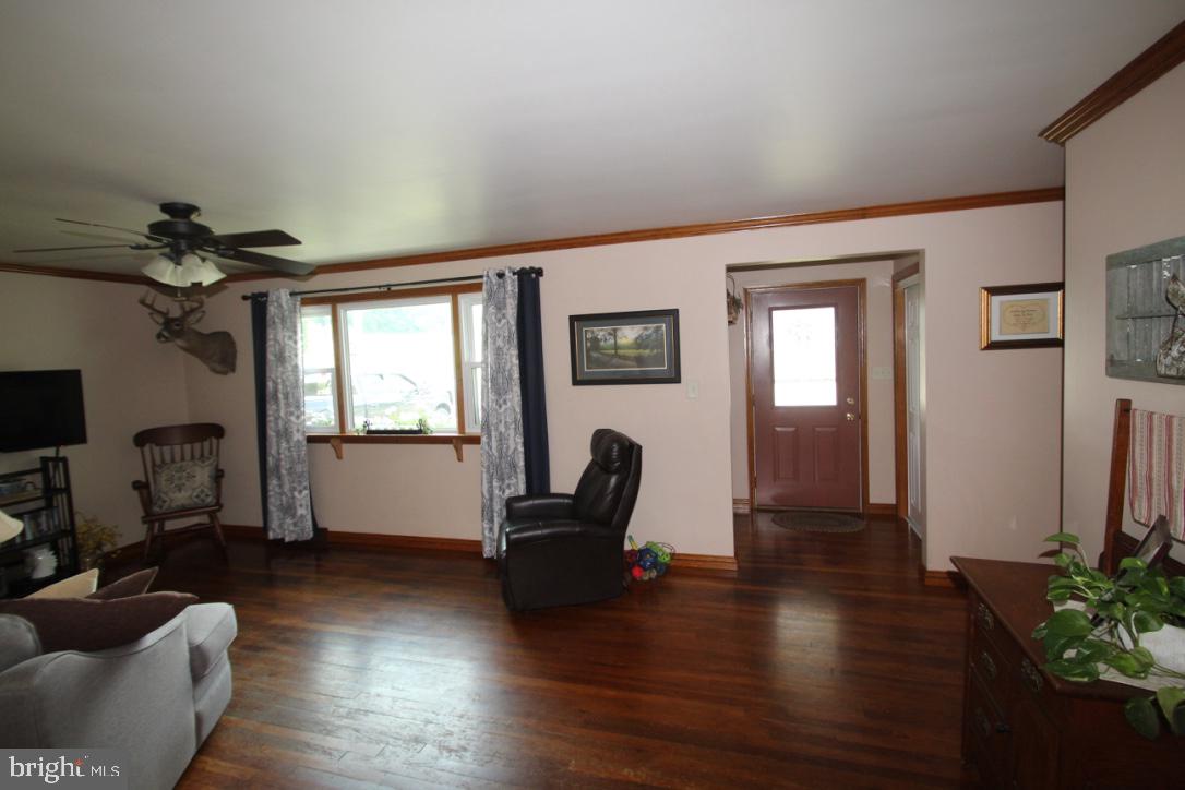 80 North Colebrook Road Manheim, PA 17545 - Photo 6 of 21