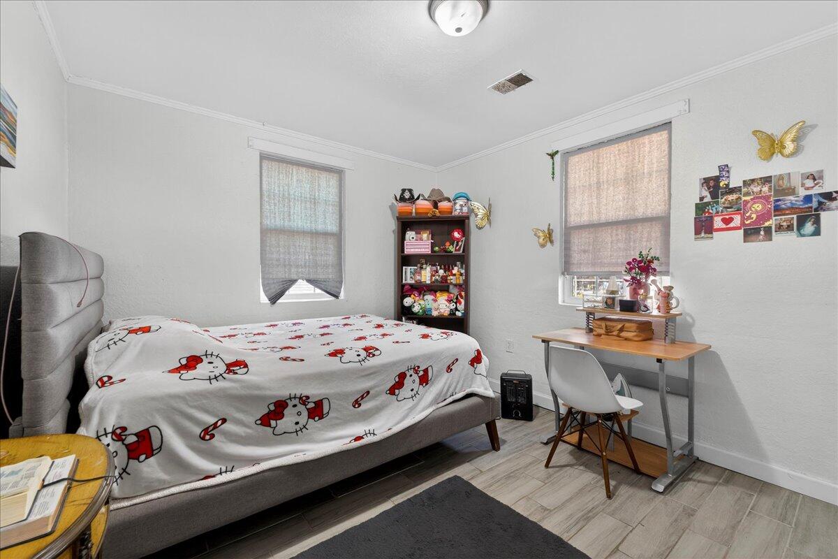 228 Laurel Avenue Goose Creek, SC 29445 - Photo 18 of 26 19-Maddie Breggia - DSC01794