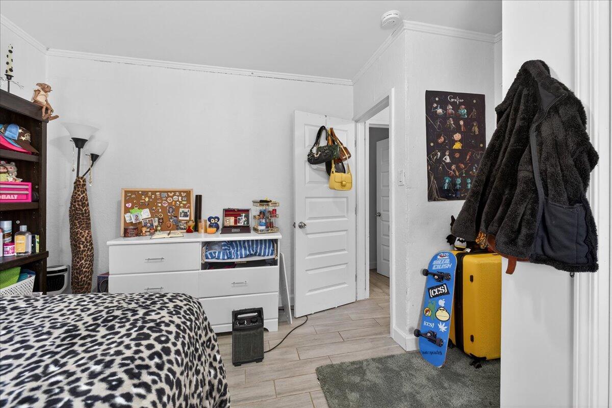 228 Laurel Avenue Goose Creek, SC 29445 - Photo 21 of 26 22-Maddie Breggia - DSC01805