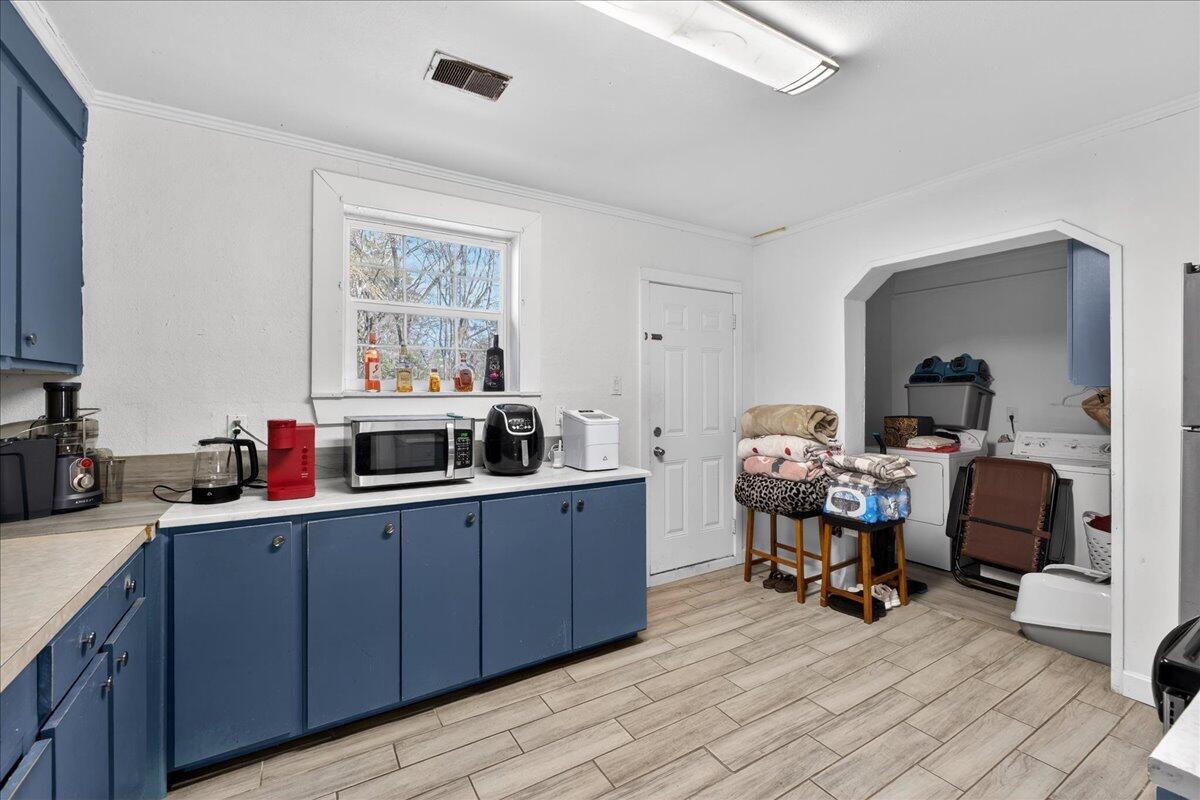 228 Laurel Avenue Goose Creek, SC 29445 - Photo 7 of 26 08-Maddie Breggia - DSC01772