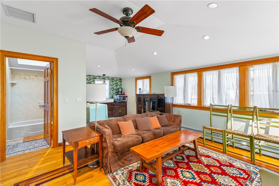 80 Hillside Avenue Pawtucket, RI 02860 - Photo 25 of 43