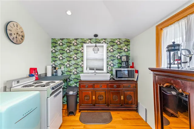 $650,000 | 80 Hillside Avenue, Pawtucket, RI 02860