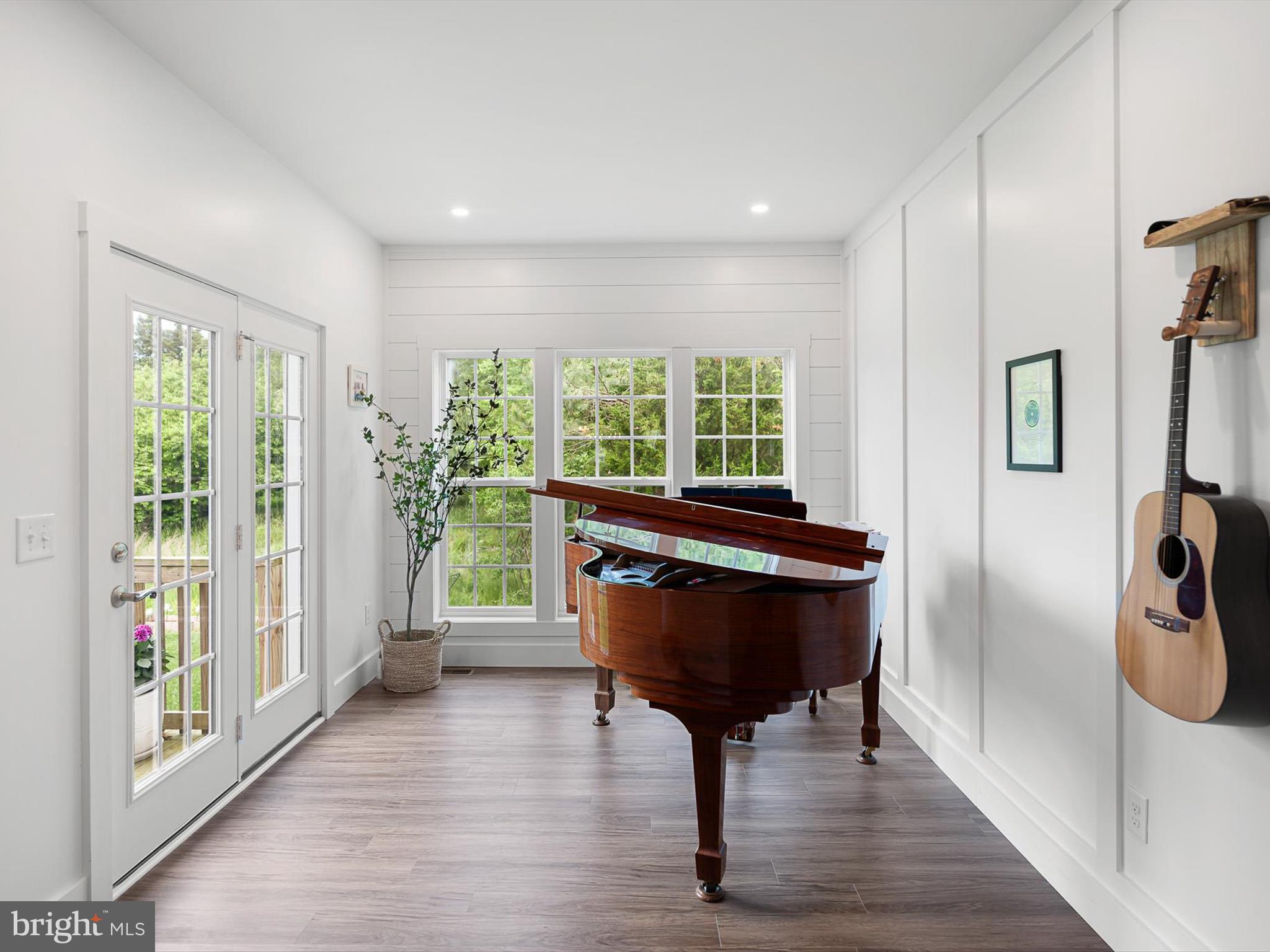 315 Valley Road Milton, DE 19968 - Photo 13 of 38 Gorgeous Sunroom