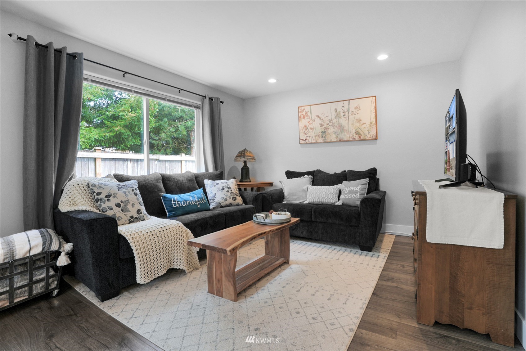19303 Crown Ridge Boulevard Arlington, WA 98223 - Photo 14 of 30 a living room with furniture and a window