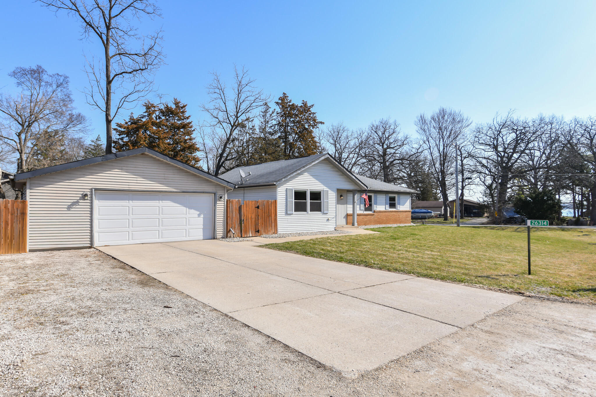 26314 Fries Lane Norway, WI 53185 - Photo 36 of 37 Ample Parking