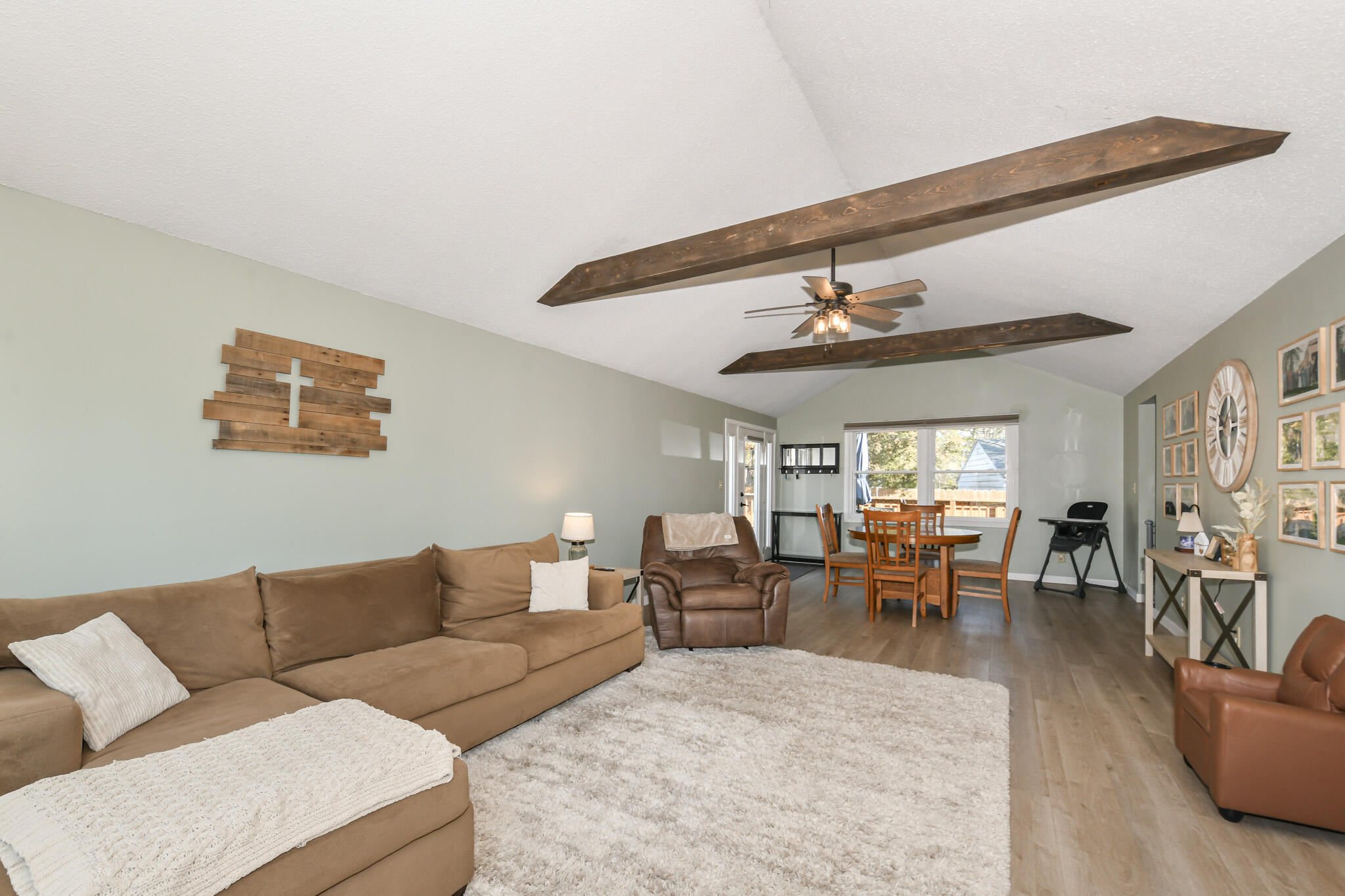 26314 Fries Lane Norway, WI 53185 - Photo 6 of 37 Relaxing Living Space