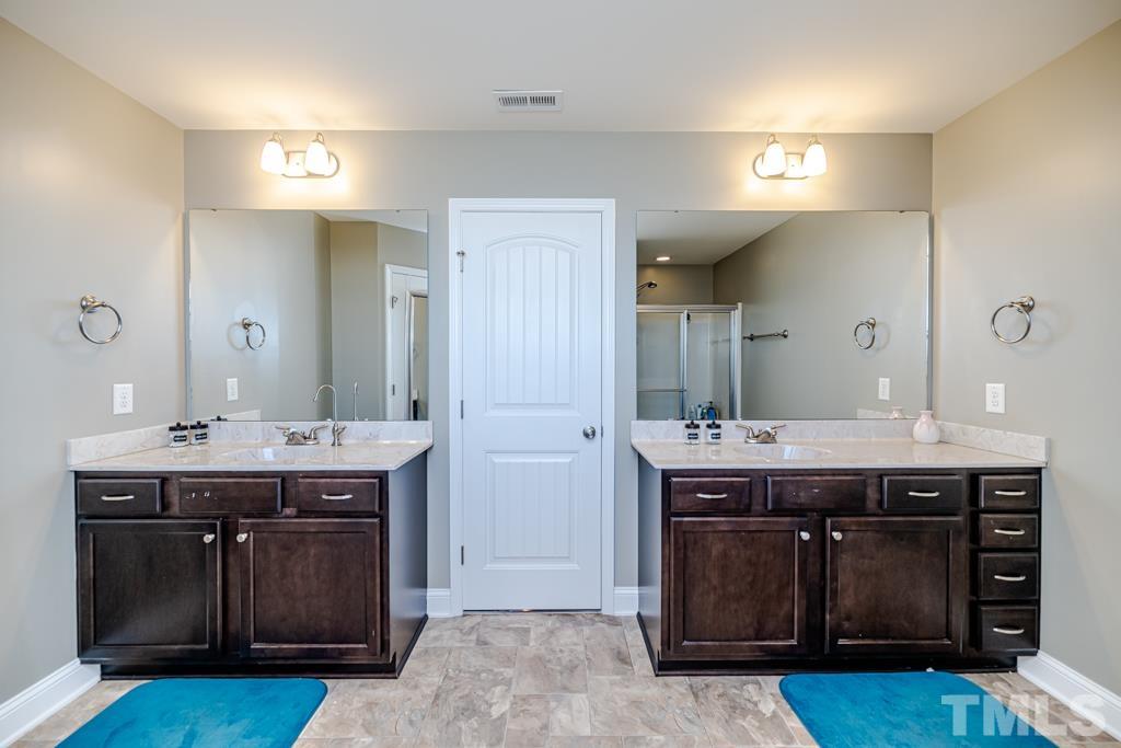 3599 Thrower Road Hope Mills, NC 28348 - Photo 17 of 34
