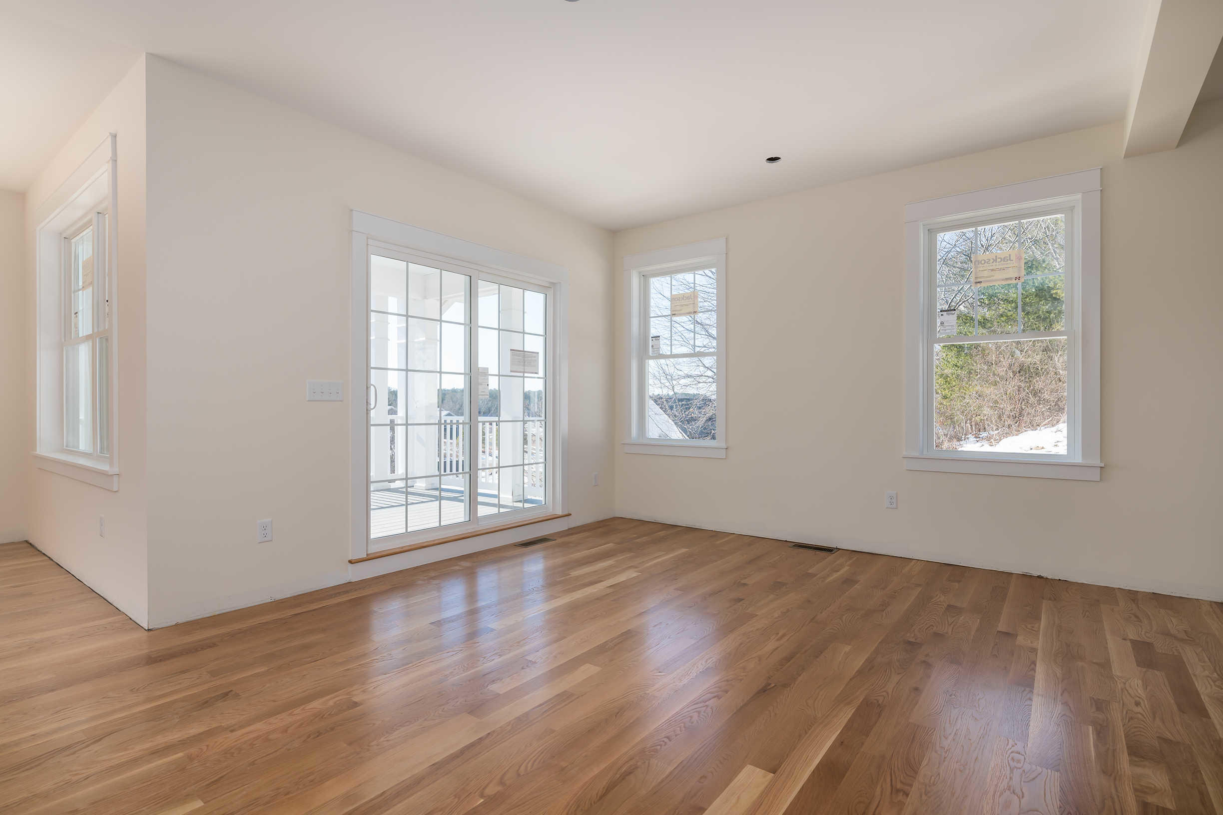 16 Heron Point Road Kittery, ME 03905 - Photo 5 of 35 05-Dining Room