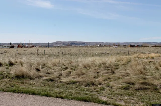 $33,000 | Lot 1 1st Avenue, La Barge, WY 83123